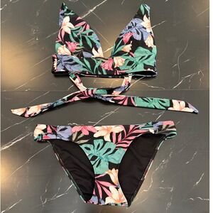 Hollister Swim Womens Medium Black Tropical Floral Wrap Triangle Bikini Set M
